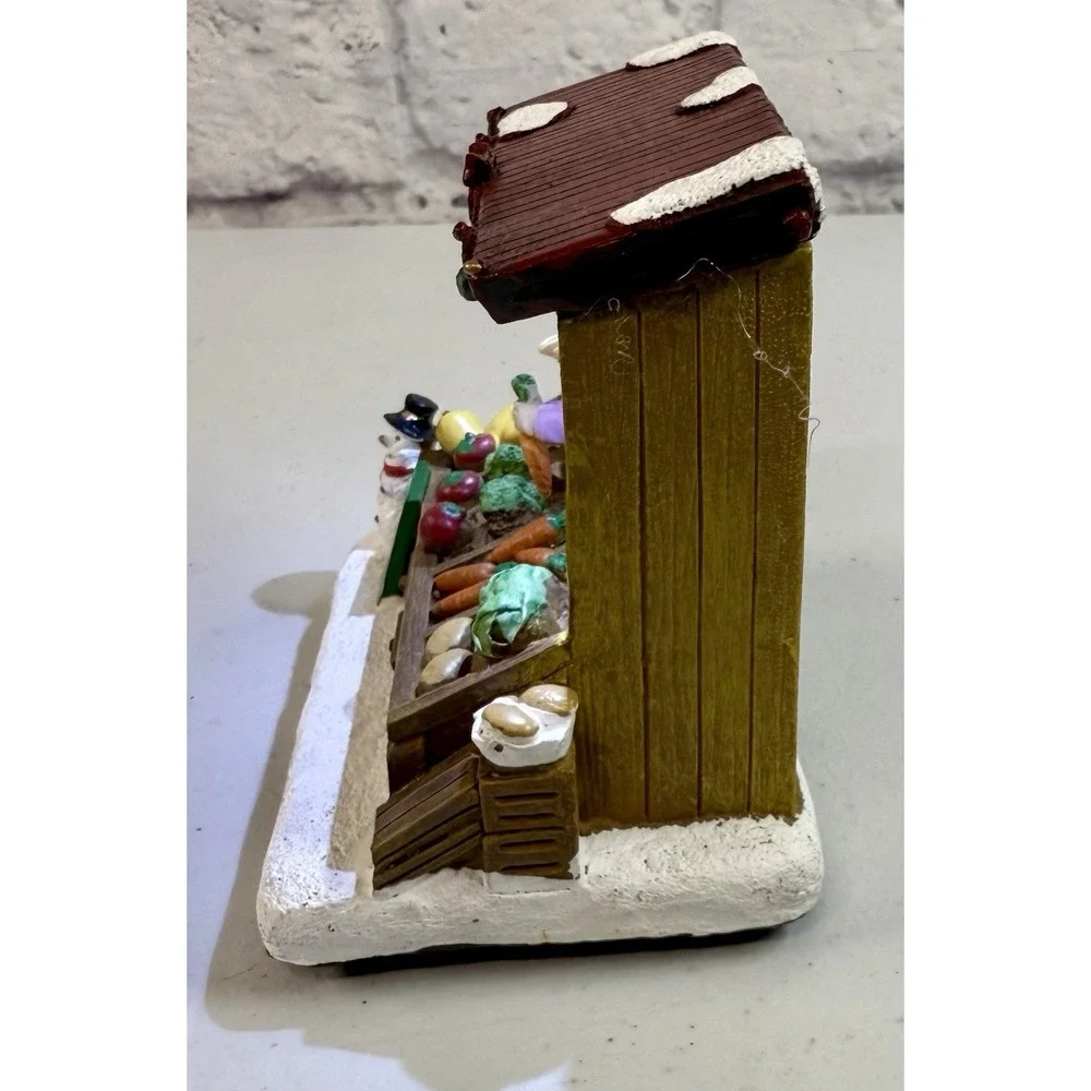 Vintage Christmas Village Illuminated Vegetable Fruit Stand  4